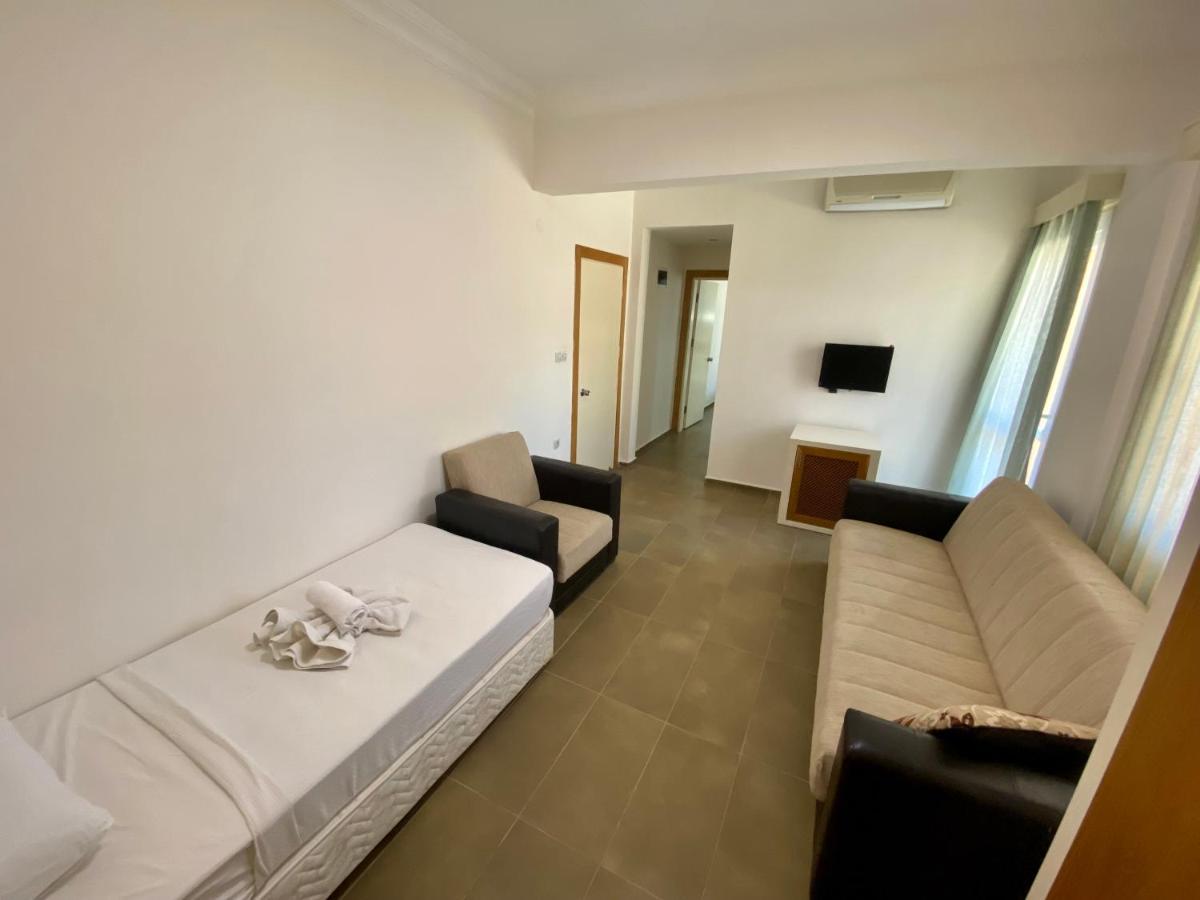 Konfor Suite Otel Cedit Eksteriør billede